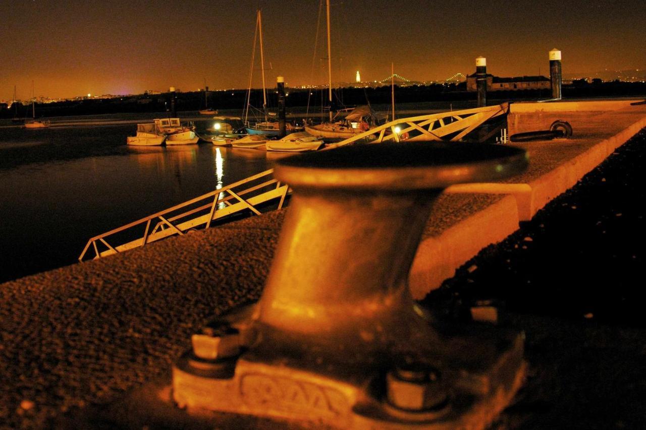 The Boat Apartamento Tematico Seixal  Exterior foto